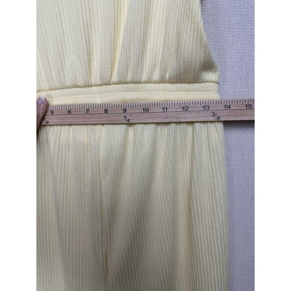 Yellow Jumpsuit Women’s Sz M Stretch Drawstring Waist Sleeveless Beach Cruise - Picture 10 of 14